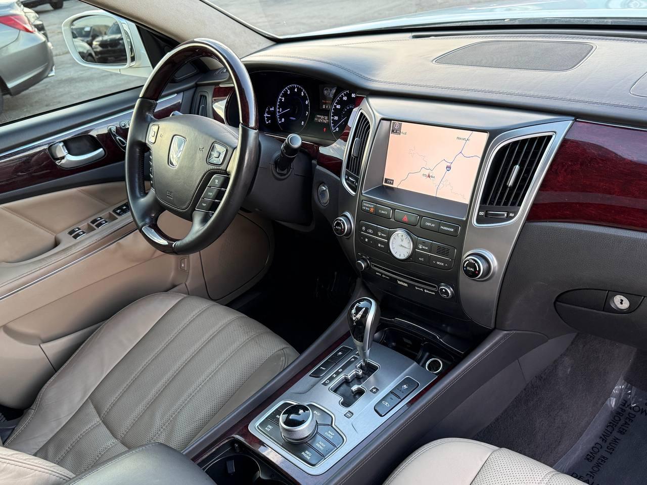 Hyundai Equus Signature 2013