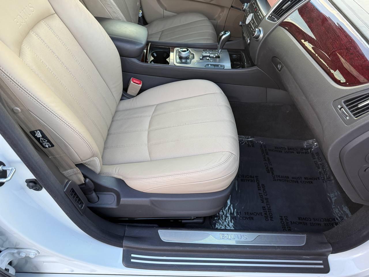 Hyundai Equus Signature 2013