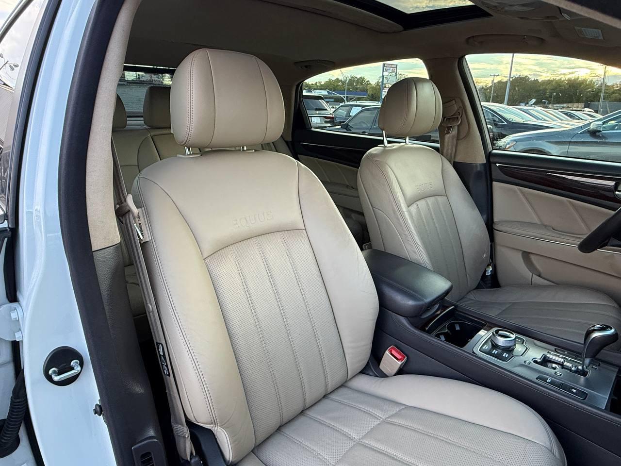 Hyundai Equus Signature 2013