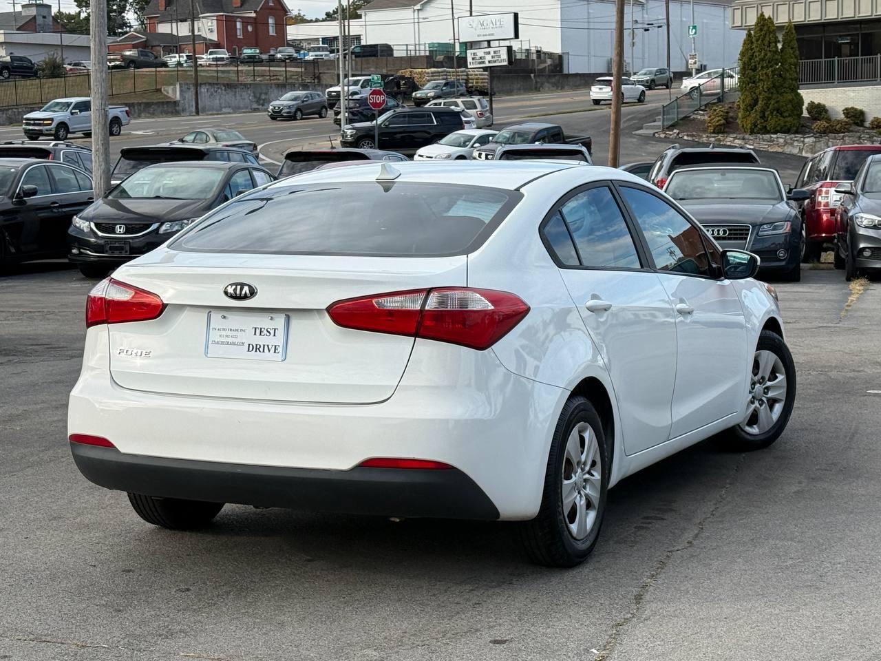 Kia Forte LX w/Popular Package 2016