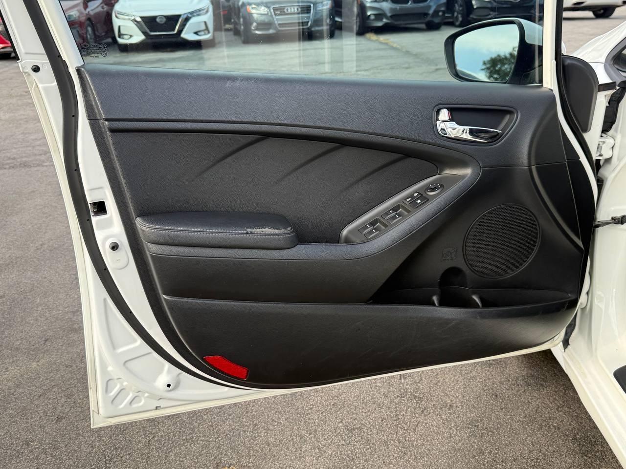 Kia Forte LX w/Popular Package 2016