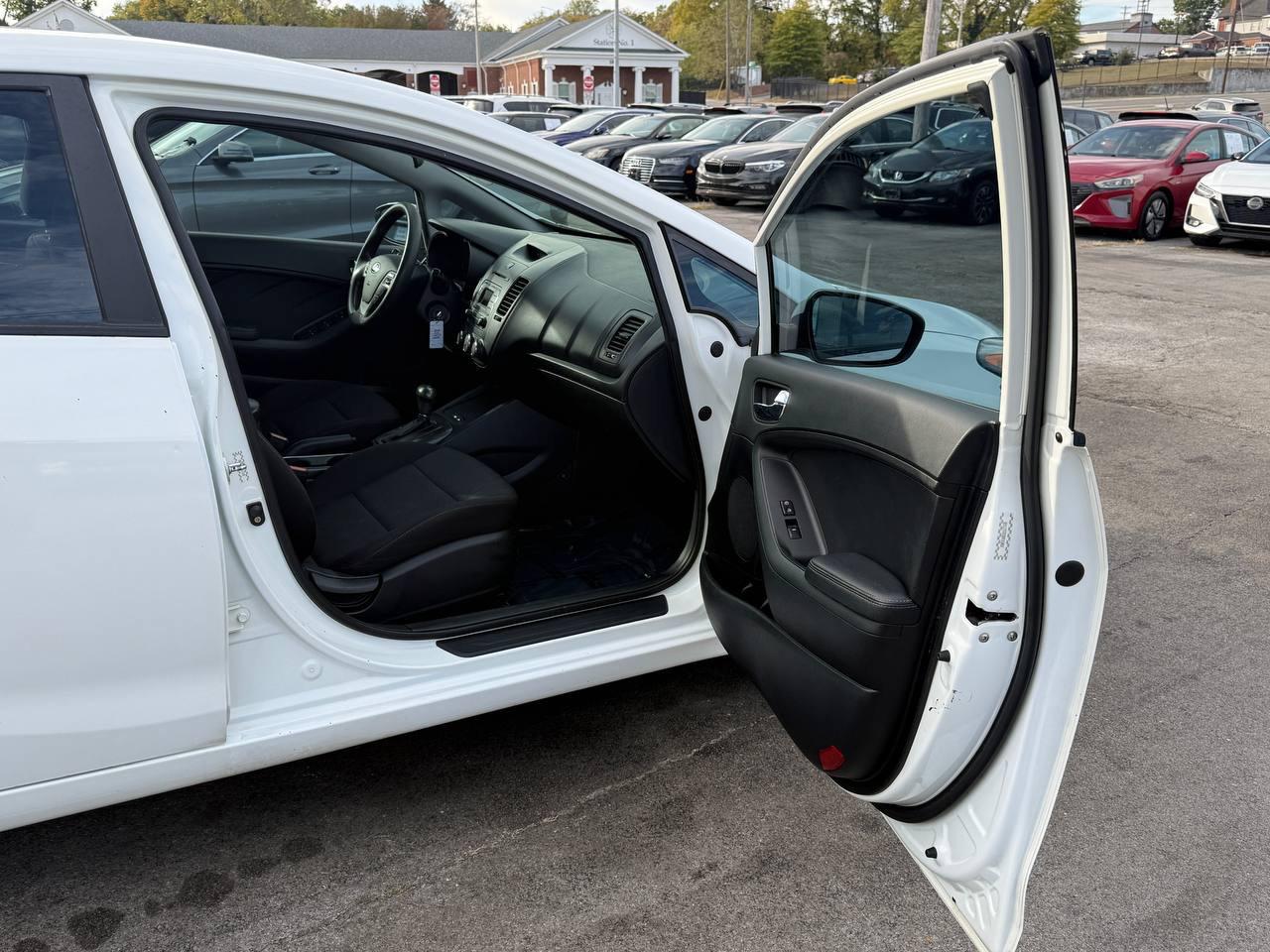 Kia Forte LX w/Popular Package 2016