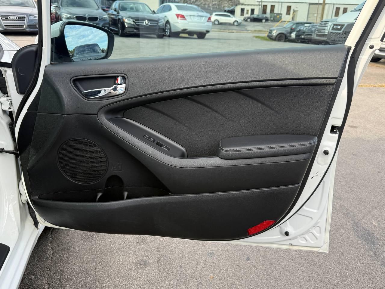 Kia Forte LX w/Popular Package 2016
