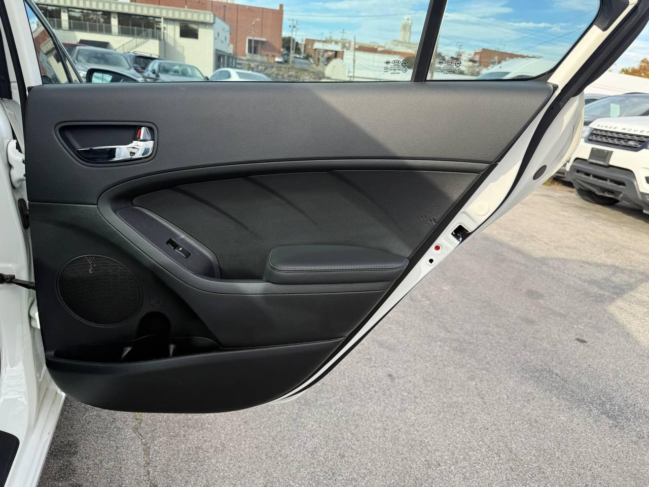 Kia Forte LX w/Popular Package 2016