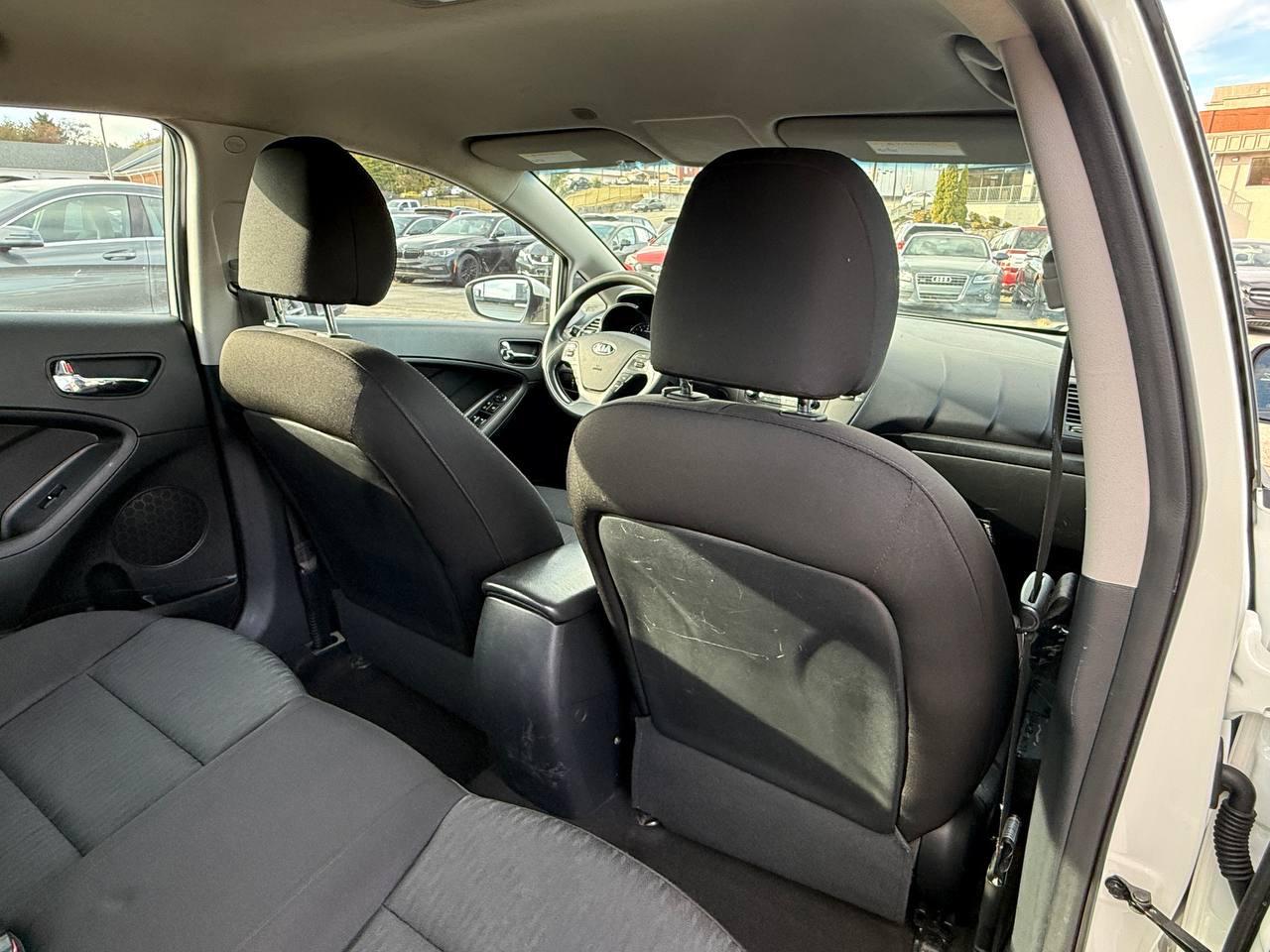Kia Forte LX w/Popular Package 2016