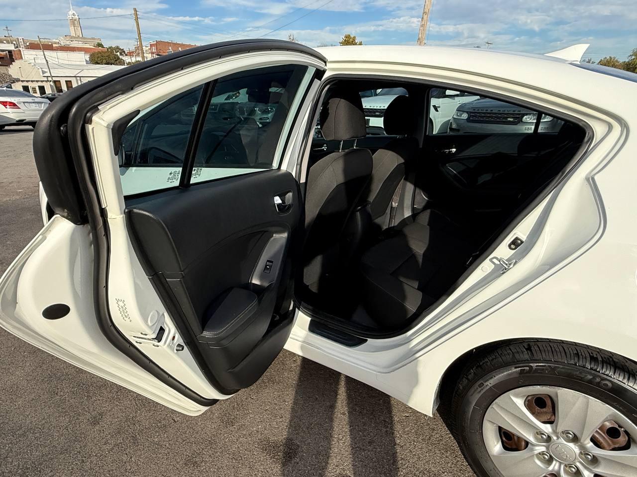 Kia Forte LX w/Popular Package 2016