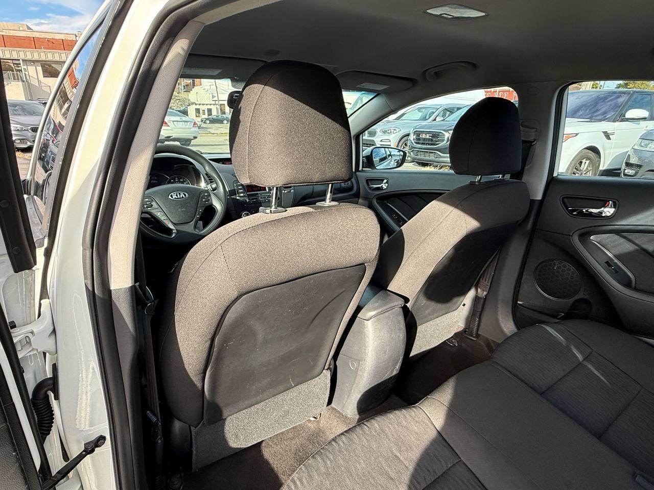 Kia Forte LX w/Popular Package 2016