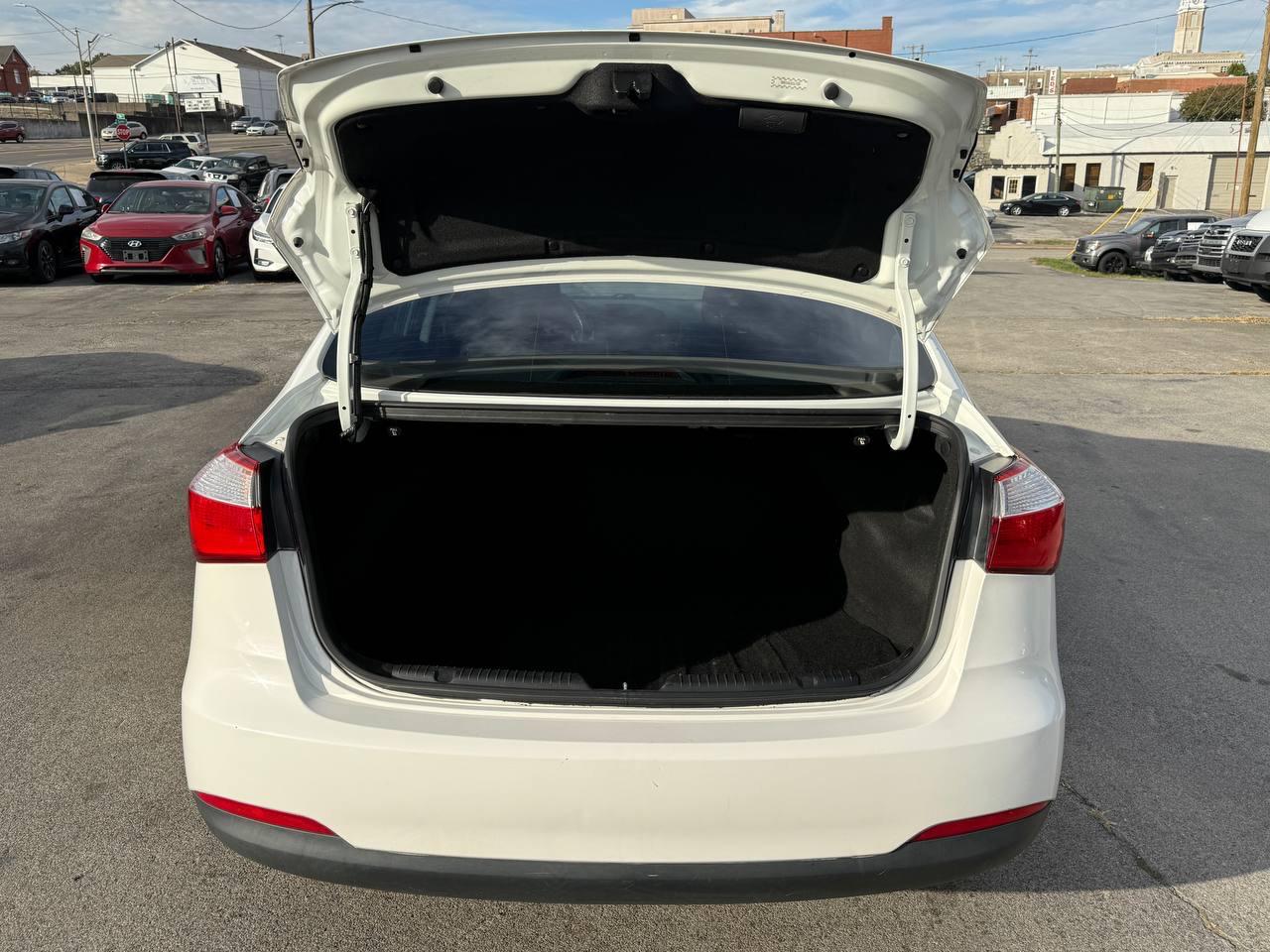 Kia Forte LX w/Popular Package 2016