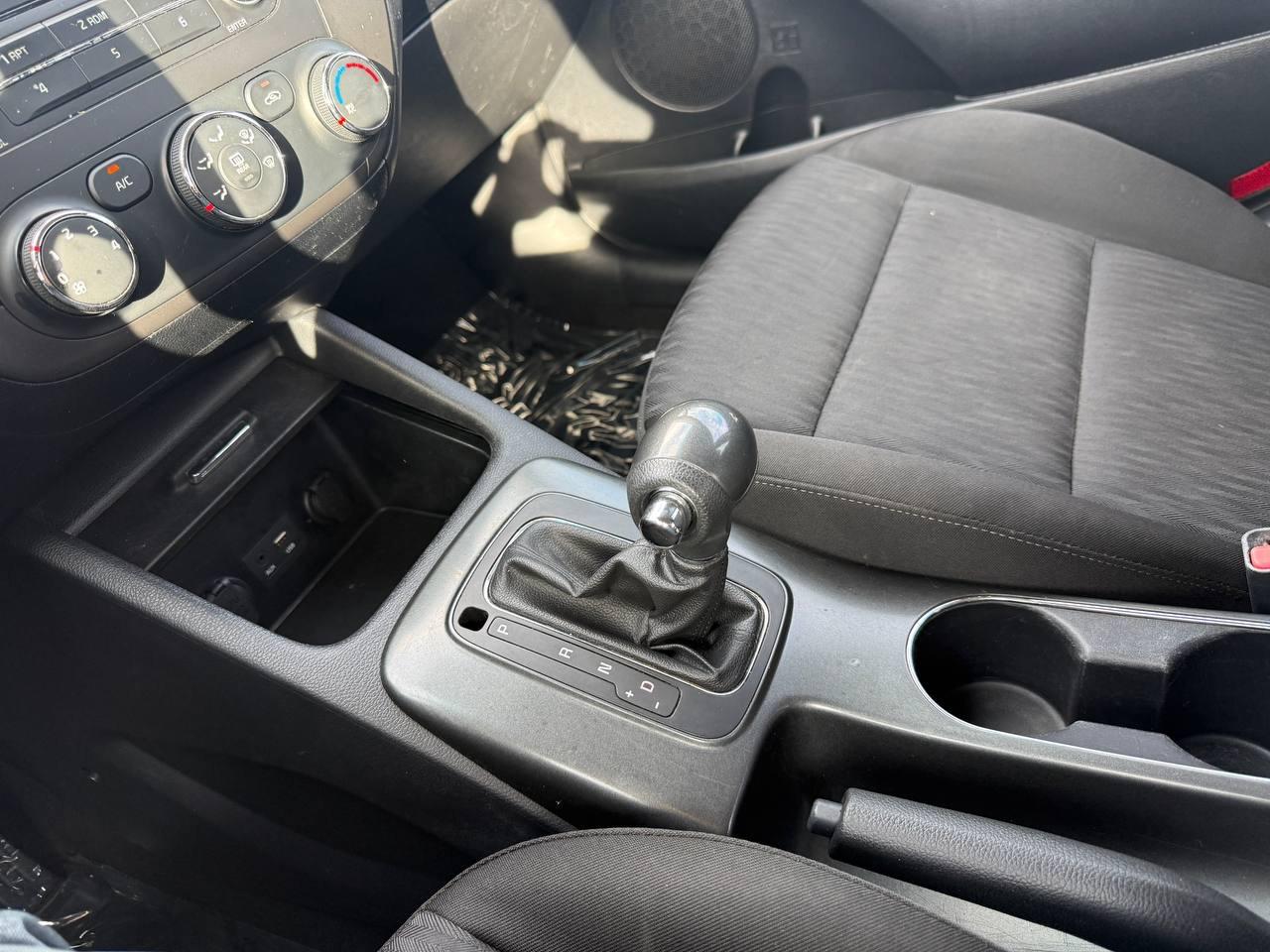 Kia Forte LX w/Popular Package 2016