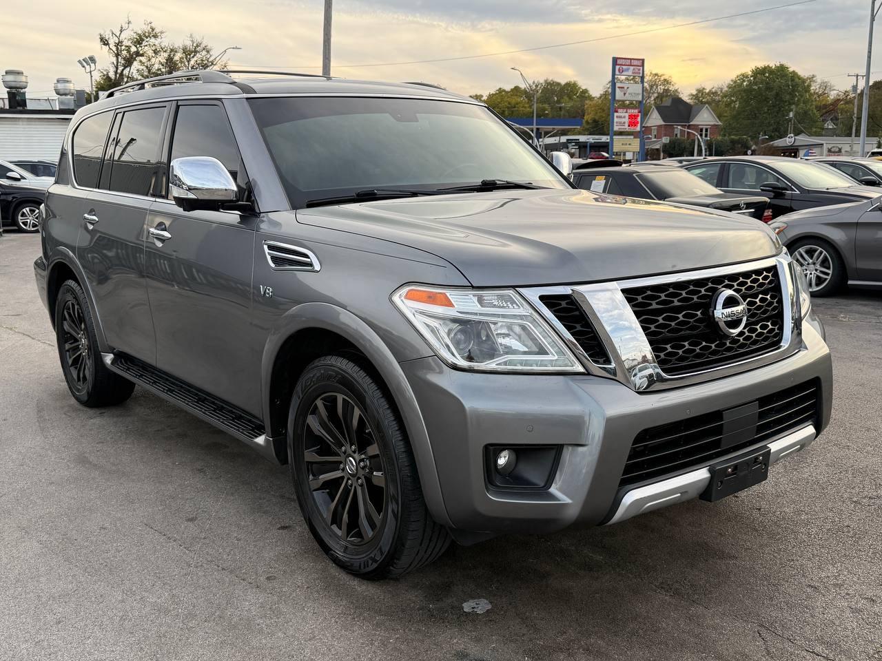 Nissan Armada Platinum AWD 2017