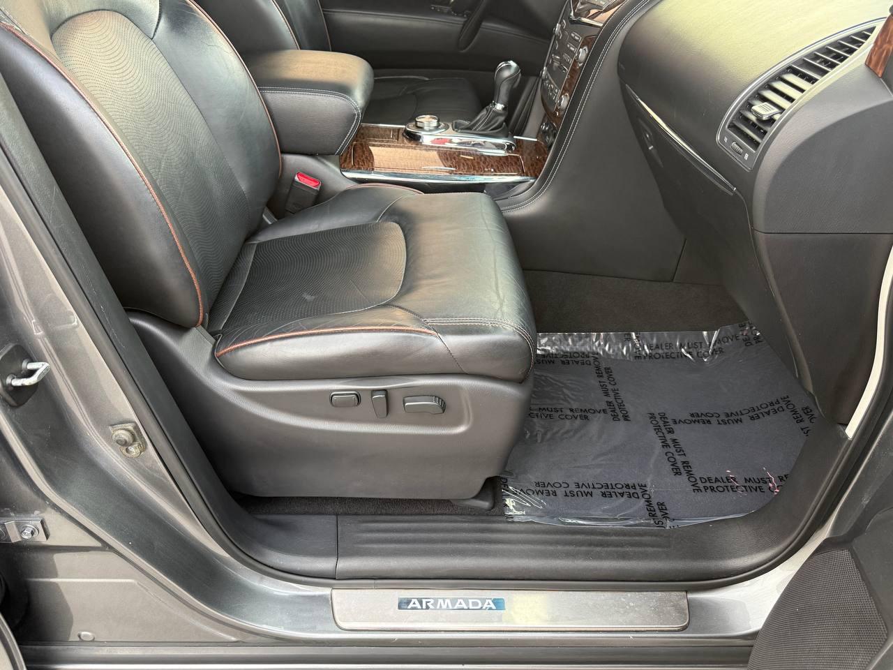 Nissan Armada Platinum AWD 2017