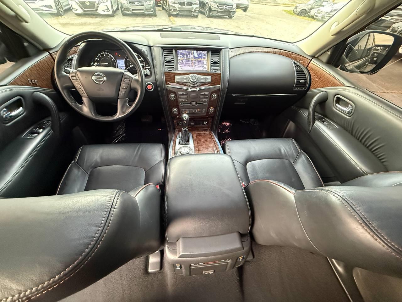 Nissan Armada Platinum AWD 2017