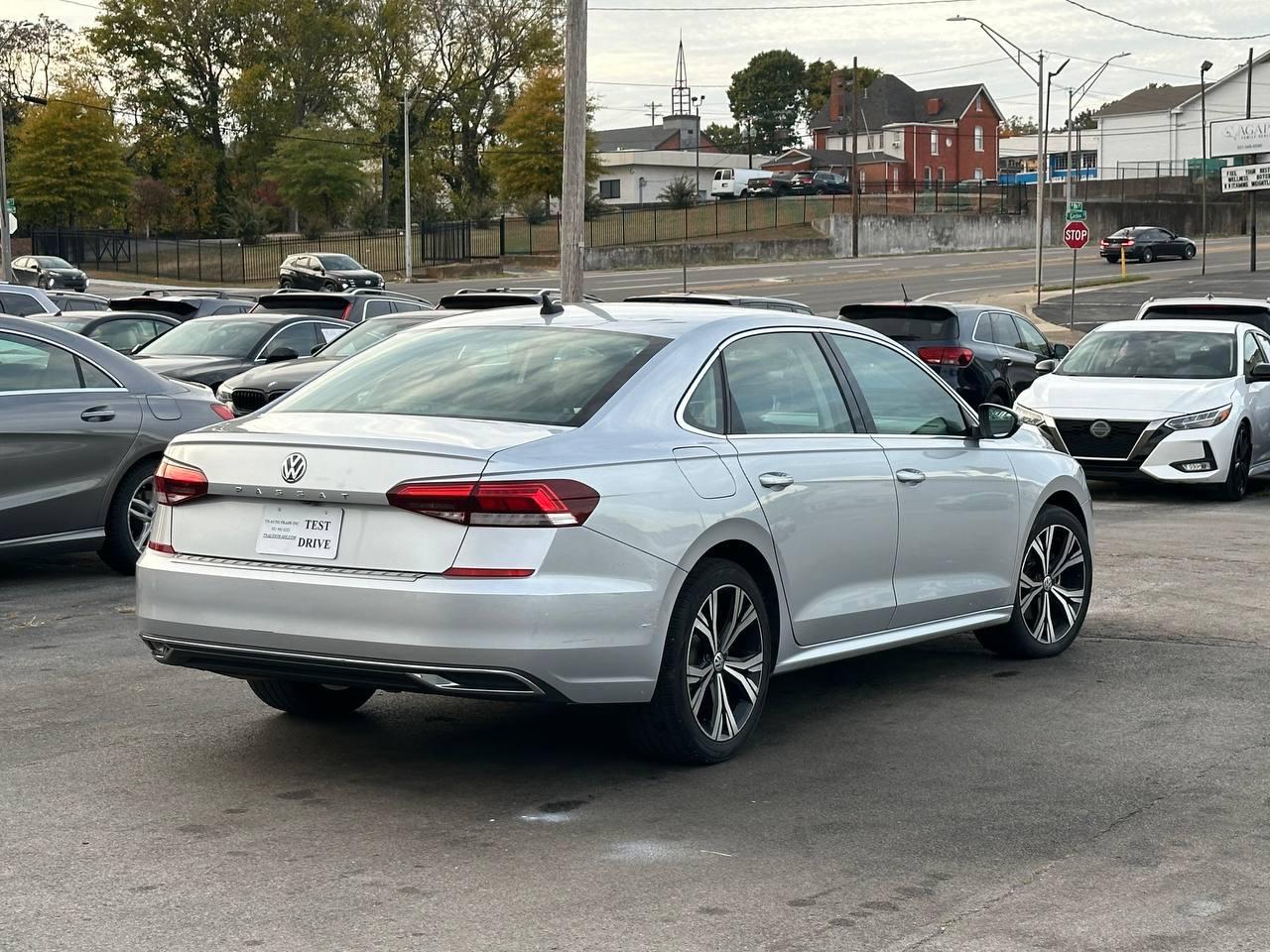 Volkswagen Passat SE 2021