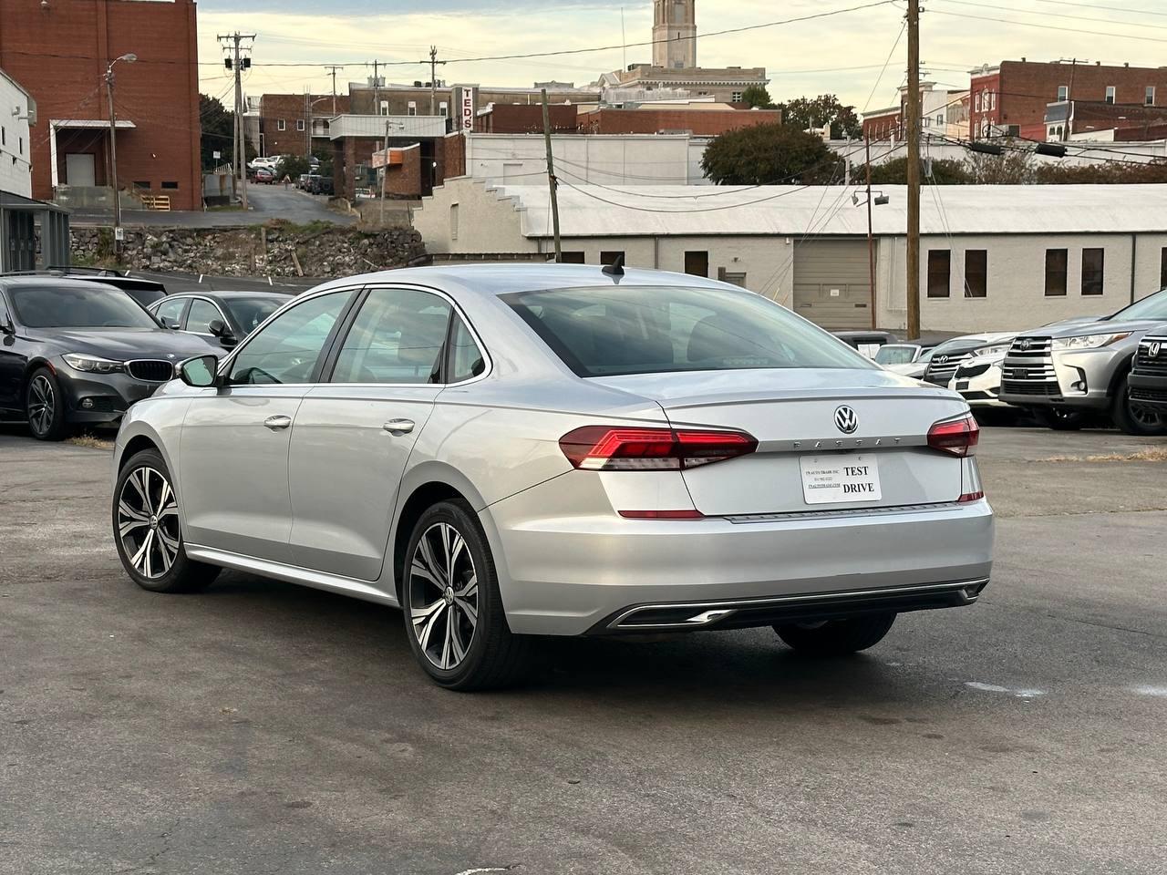 Volkswagen Passat SE 2021