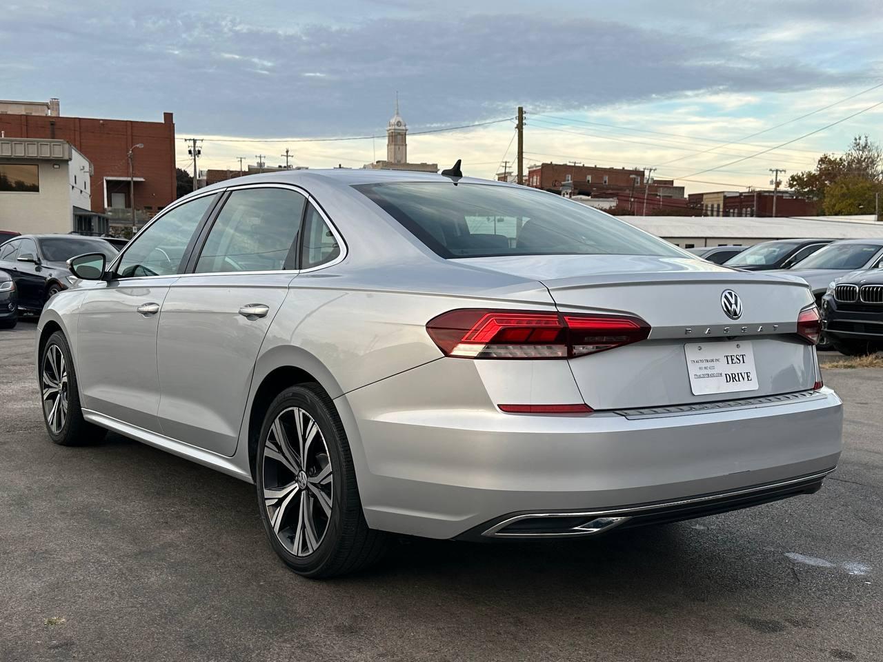 Volkswagen Passat SE 2021
