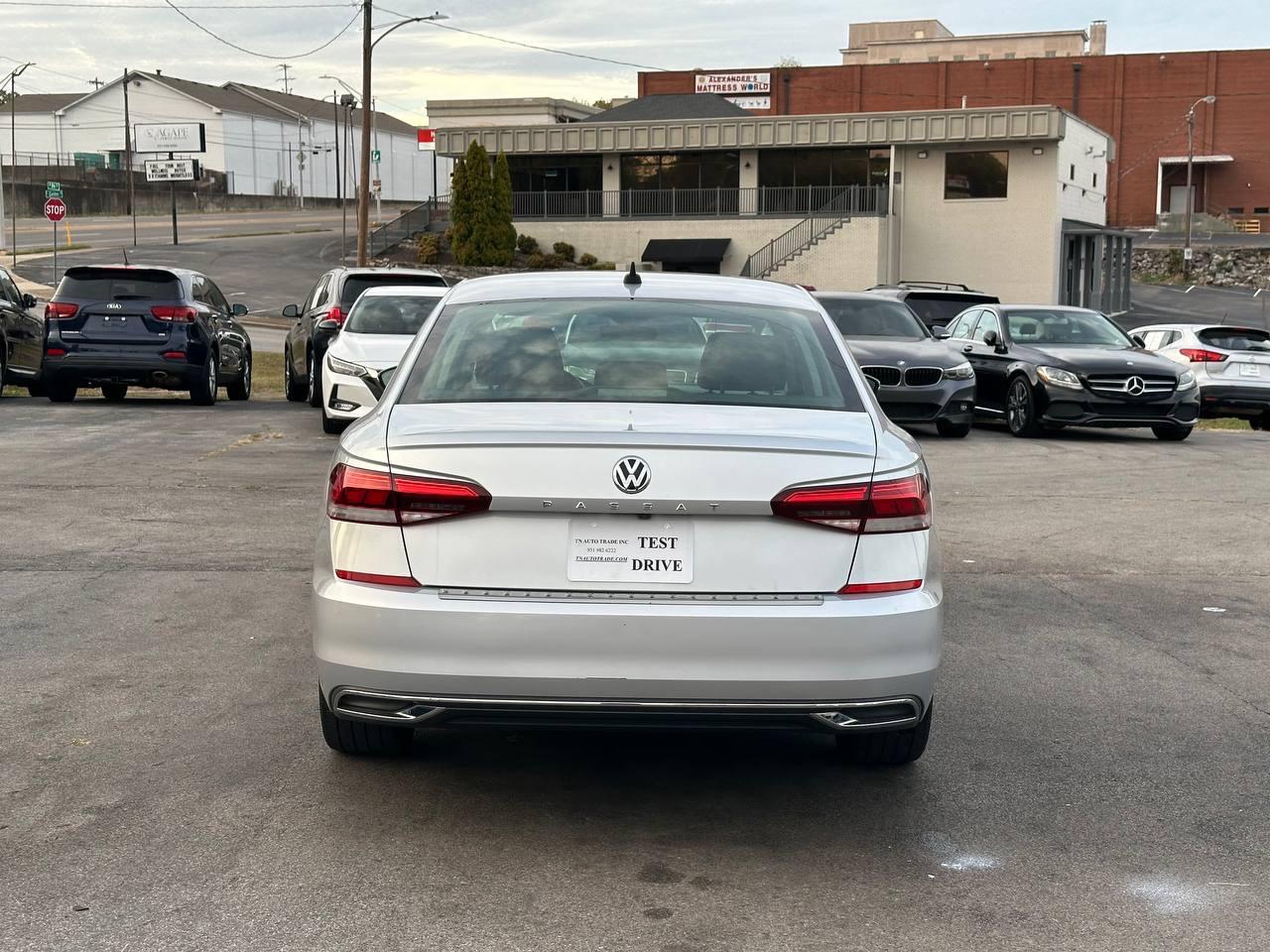 Volkswagen Passat SE 2021