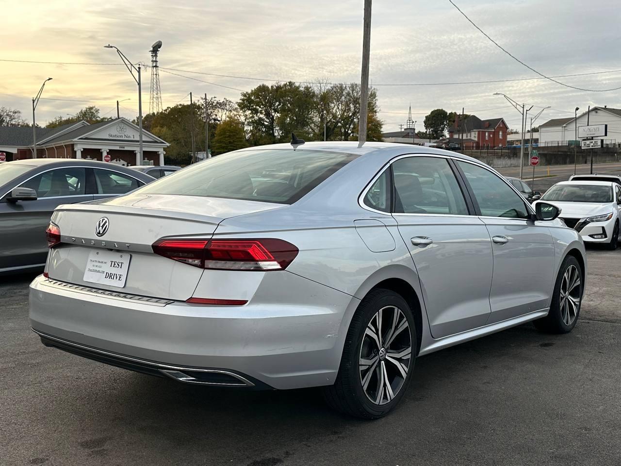 Volkswagen Passat SE 2021