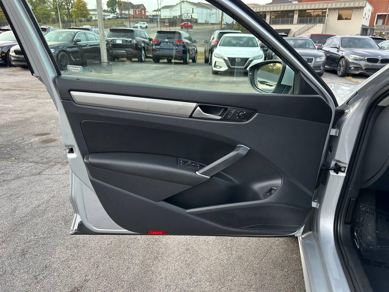 Volkswagen Passat SE 2021