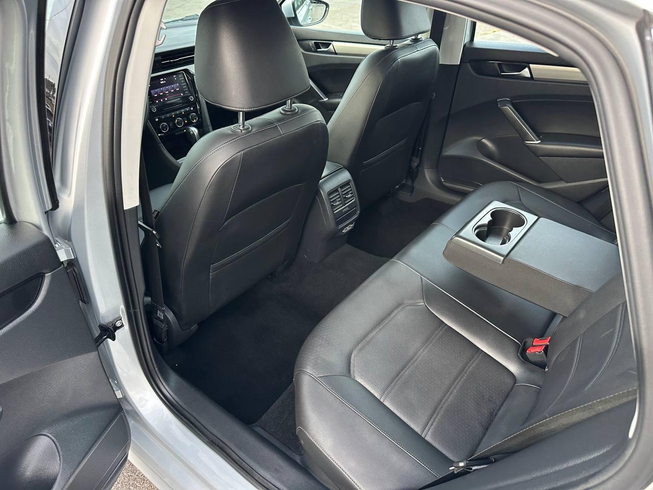 Volkswagen Passat SE 2021