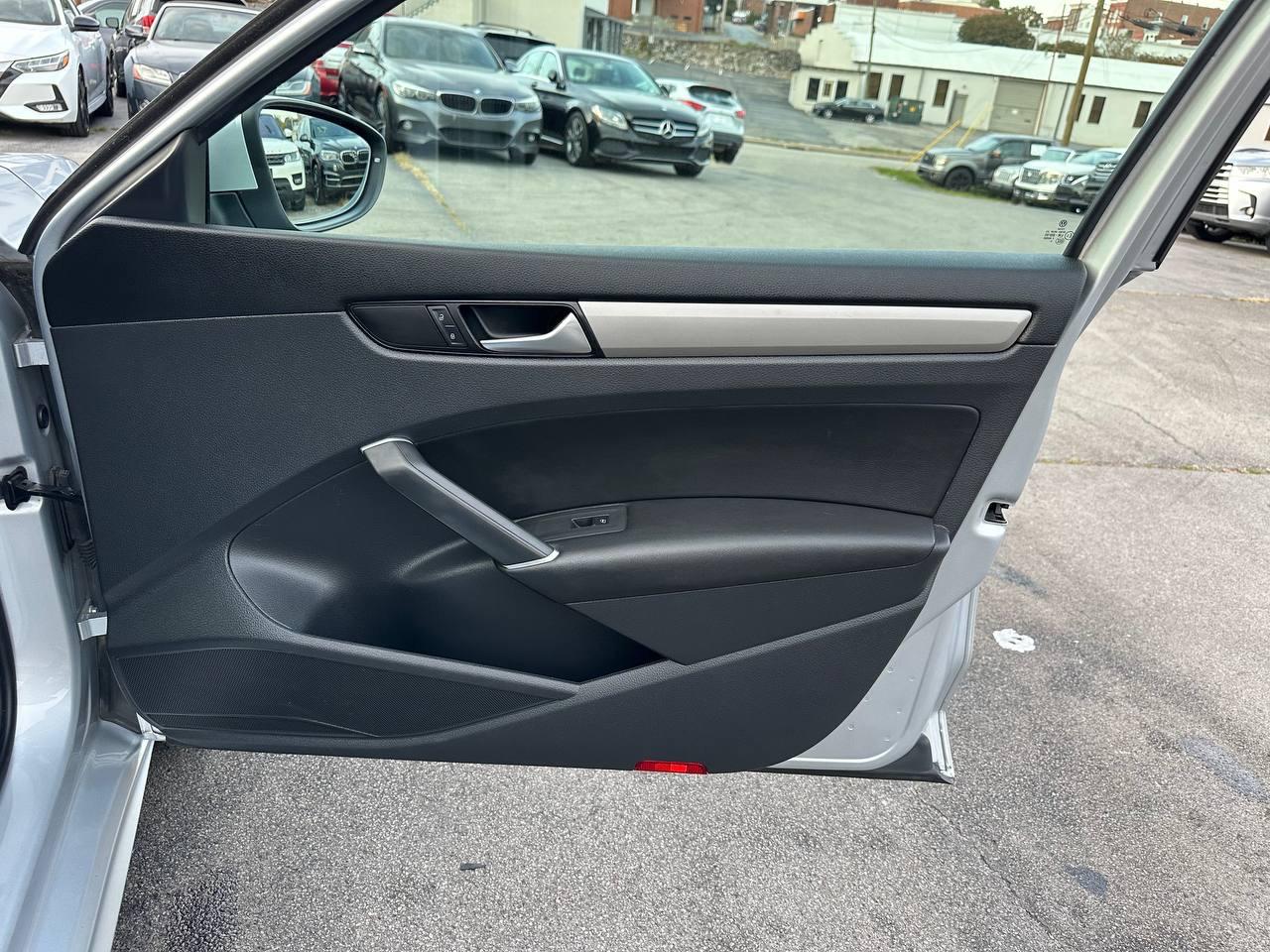 Volkswagen Passat SE 2021