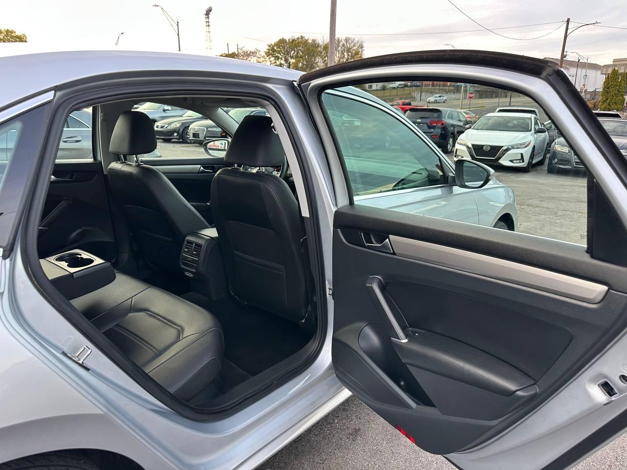 Volkswagen Passat SE 2021