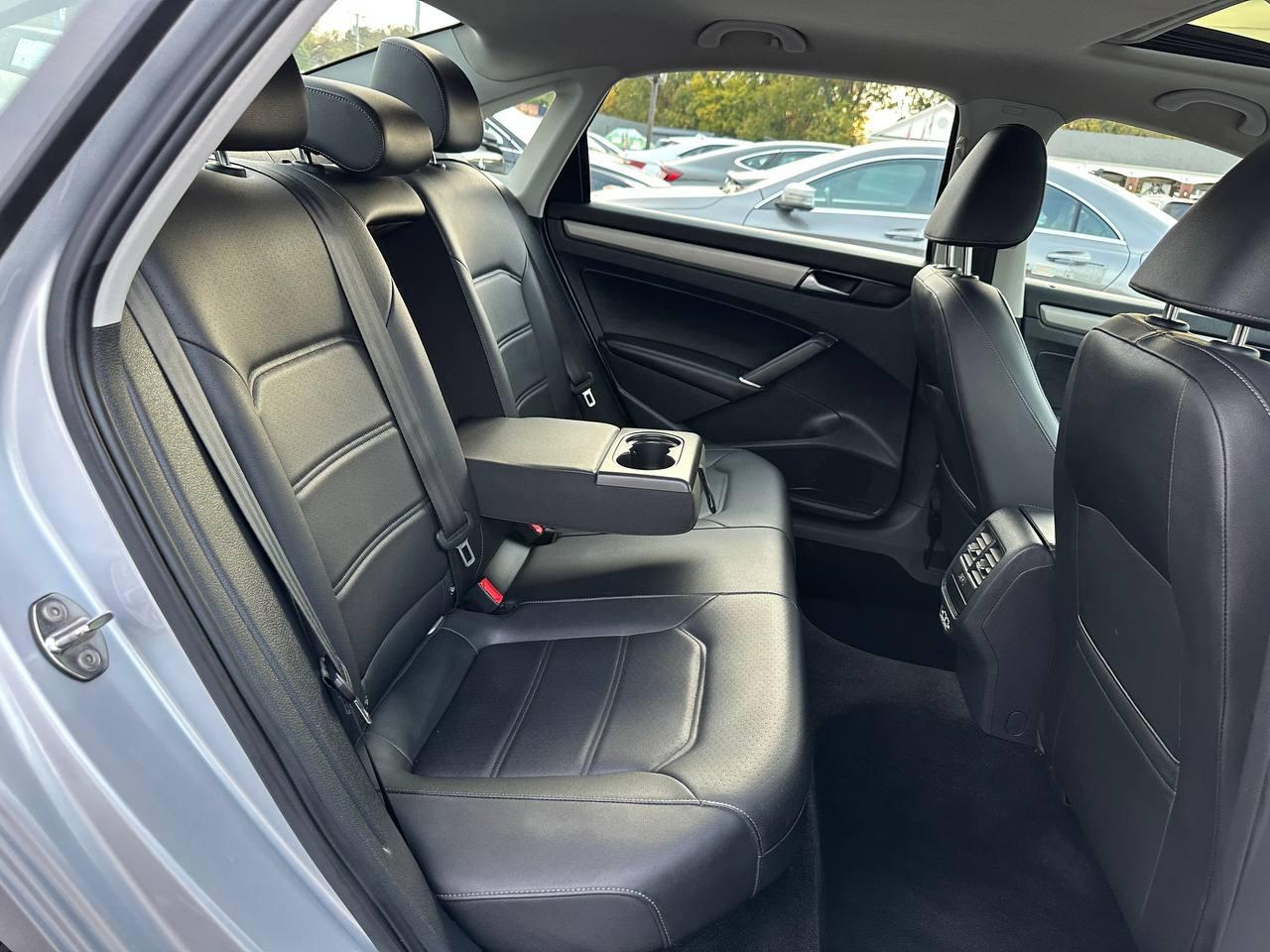 Volkswagen Passat SE 2021