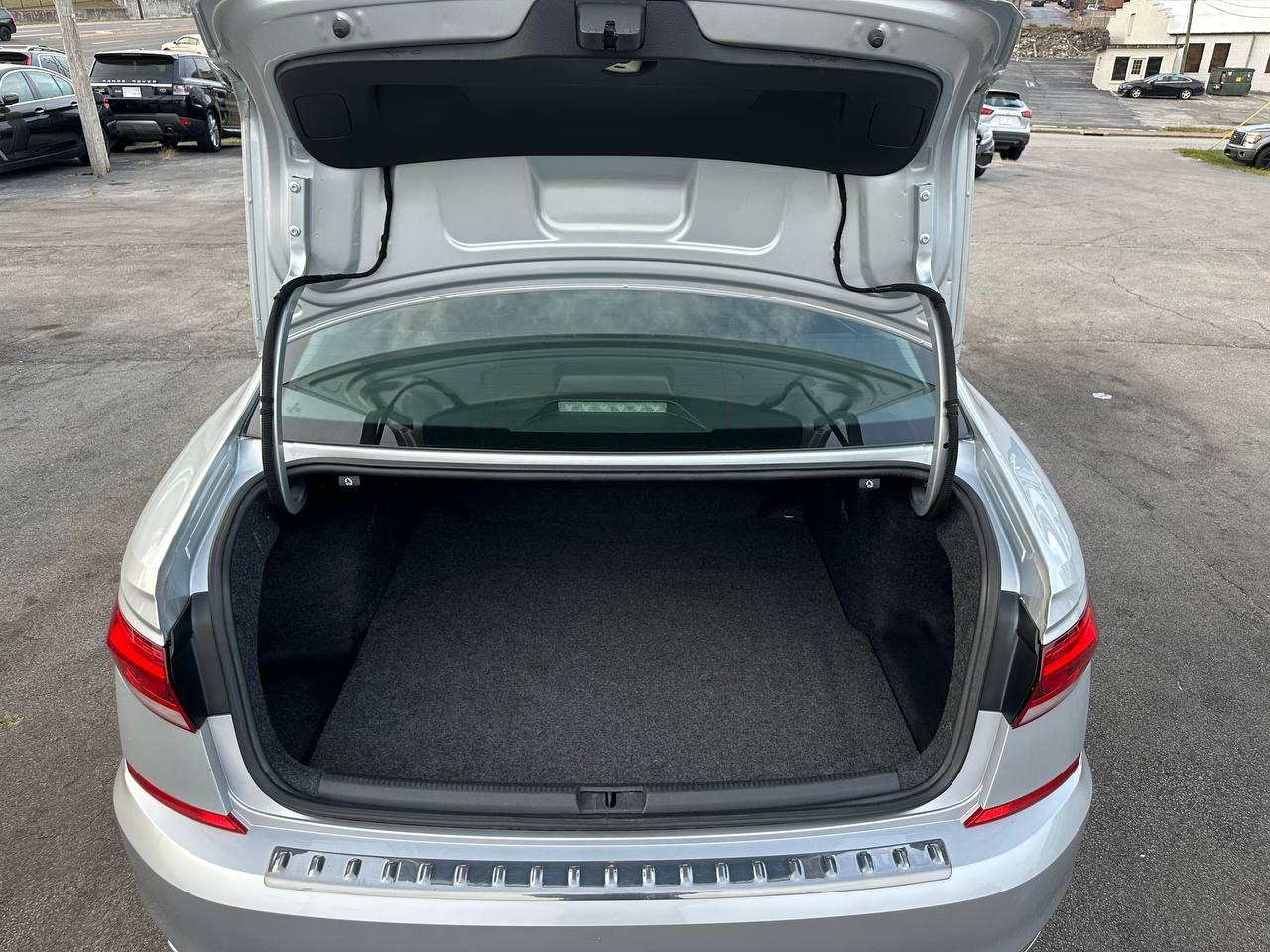 Volkswagen Passat SE 2021