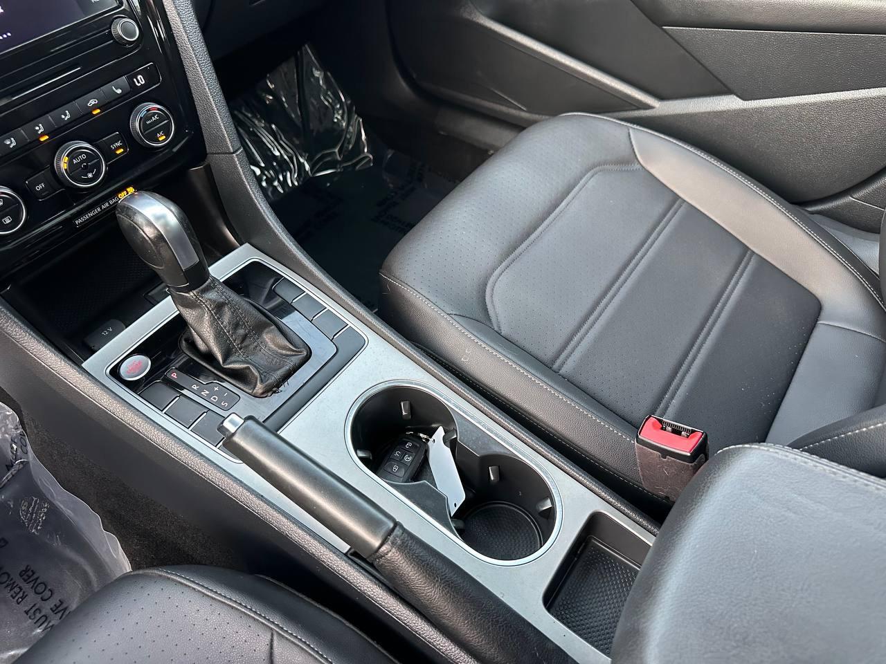 Volkswagen Passat SE 2021