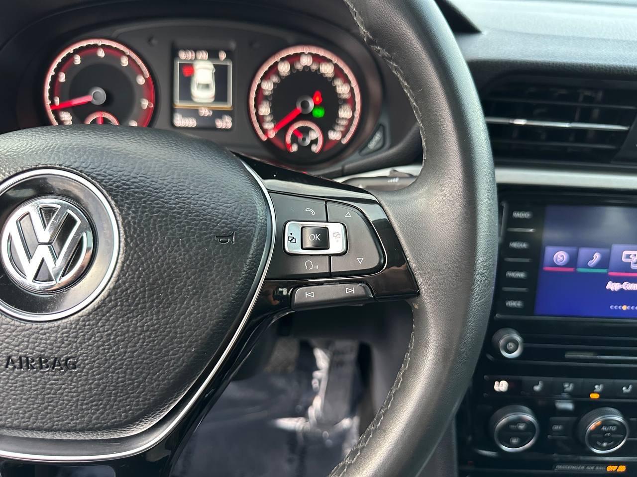 Volkswagen Passat SE 2021