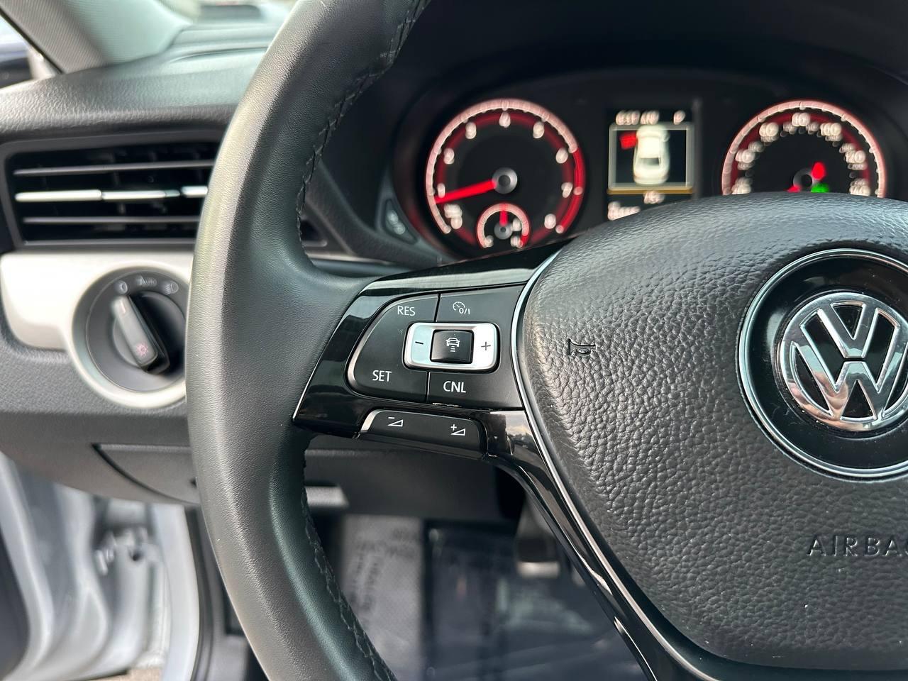 Volkswagen Passat SE 2021