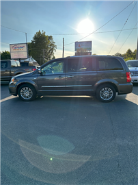 2014 Chrysler Town & Country Touring-L