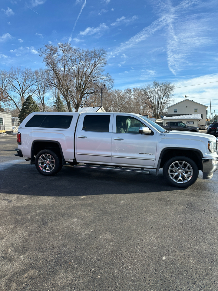 GMC Sierra 1500 SLT Crew Cab  Short Box 4WD 2017