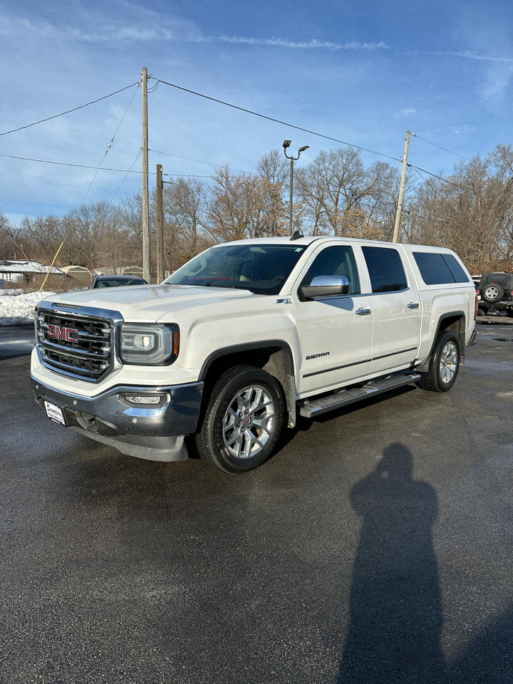 GMC Sierra 1500 SLT Crew Cab  Short Box 4WD 2017