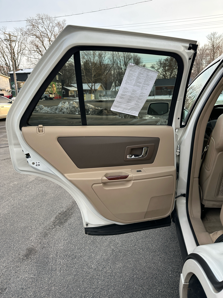 Cadillac SRX V6 2006