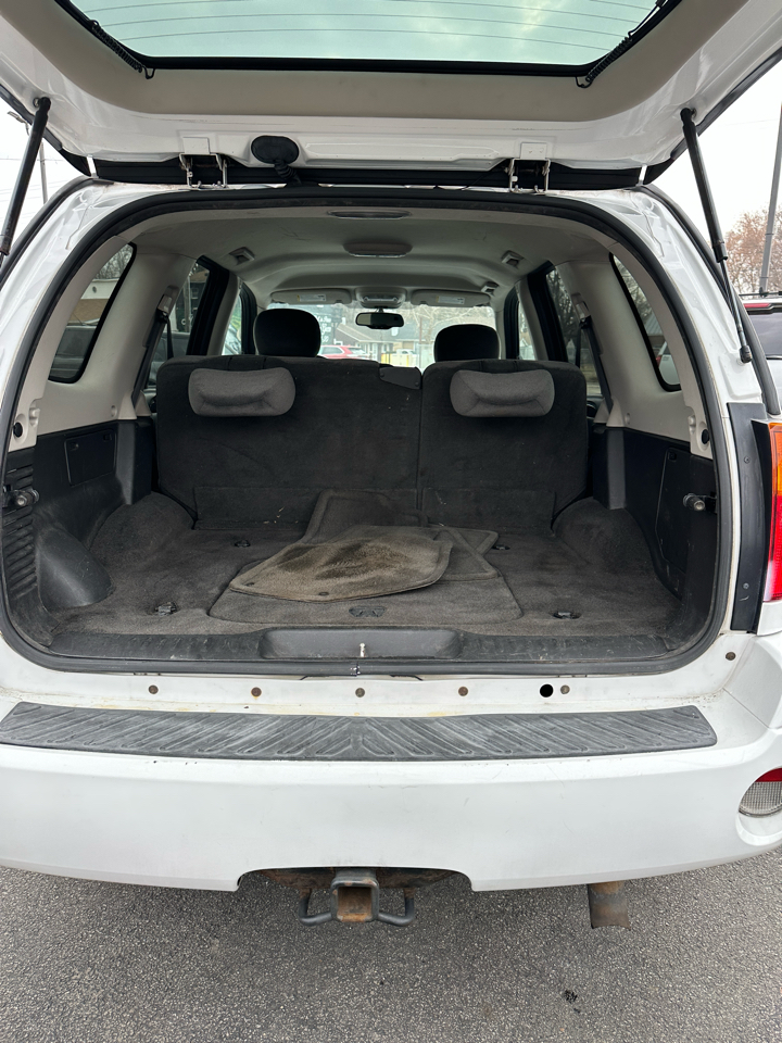 GMC Envoy SLE-1 4WD 2008