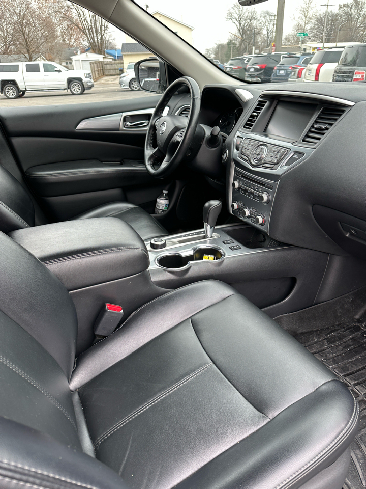 Nissan Pathfinder Platinum 4WD 2018