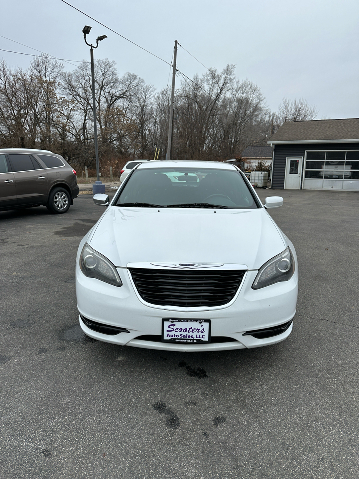 Chrysler 200 Touring 2013