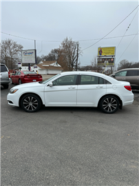 2013 Chrysler 200 Touring