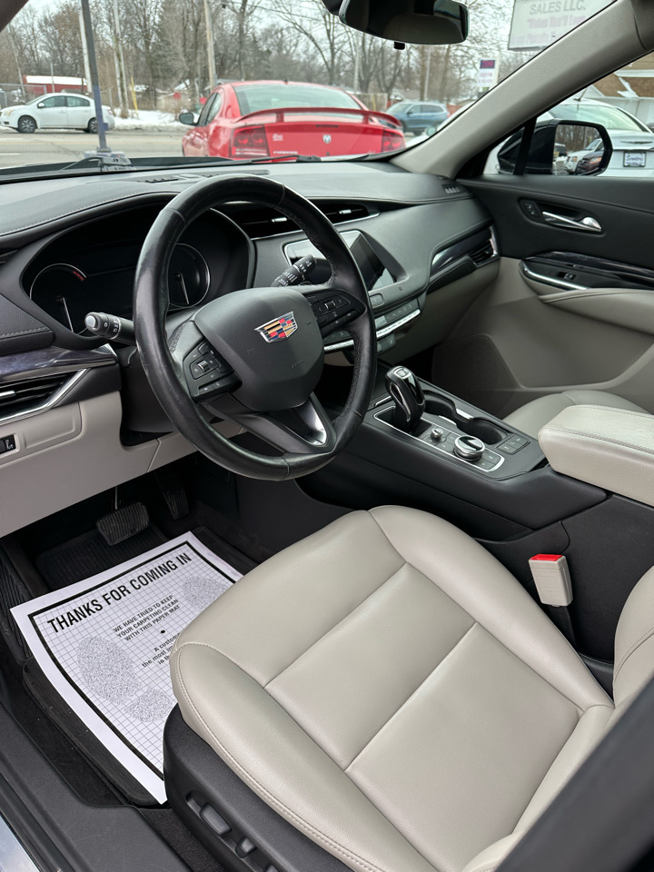 Cadillac XT4 Luxury AWD 2019