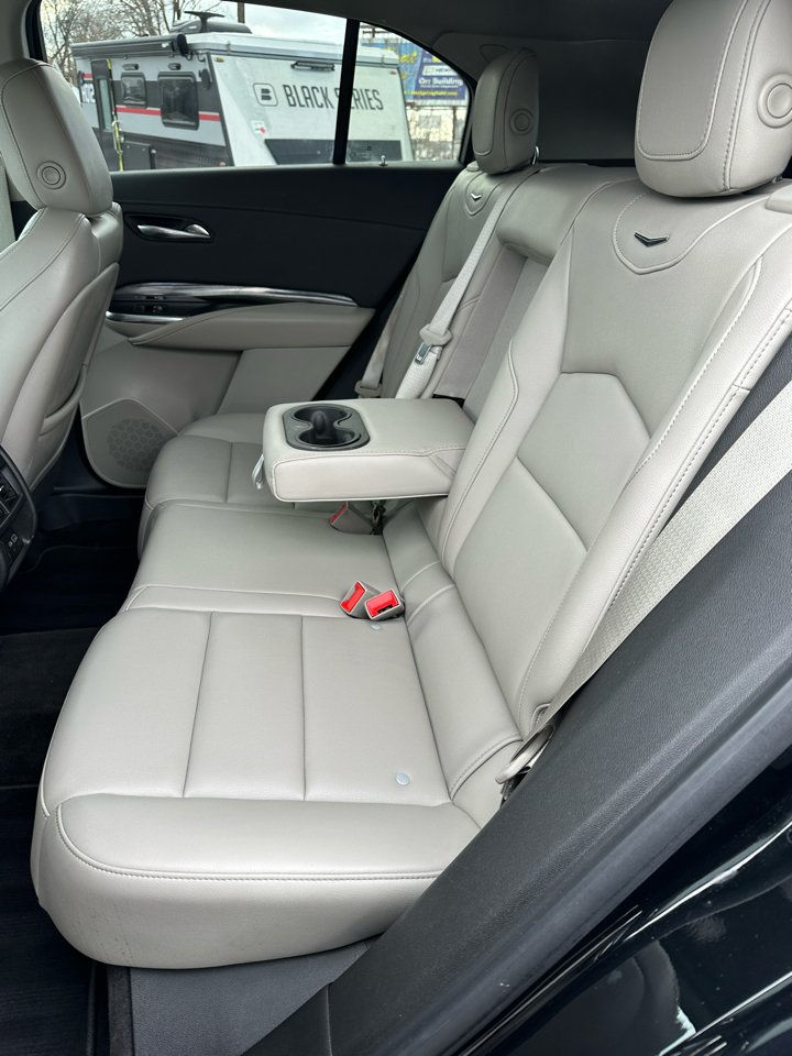 Cadillac XT4 Luxury AWD 2019