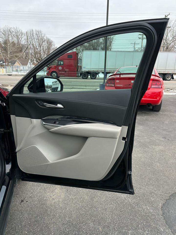 Cadillac XT4 Luxury AWD 2019