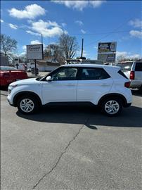 2022 Hyundai Venue SE