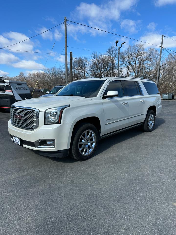 GMC Yukon Denali XL 4WD 2015