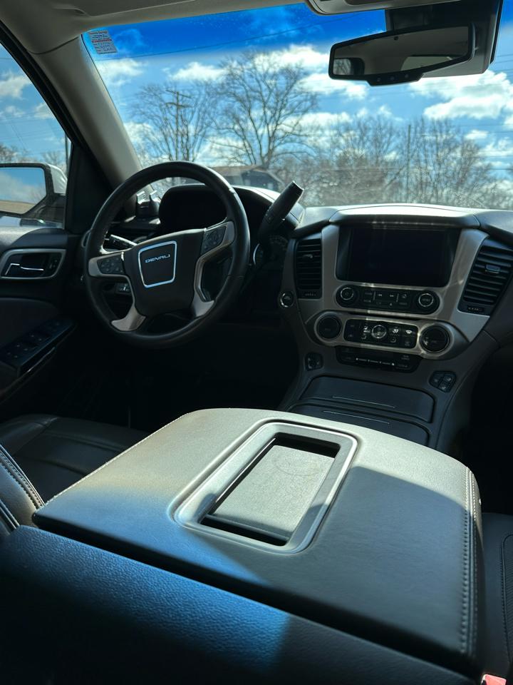 GMC Yukon Denali XL 4WD 2015
