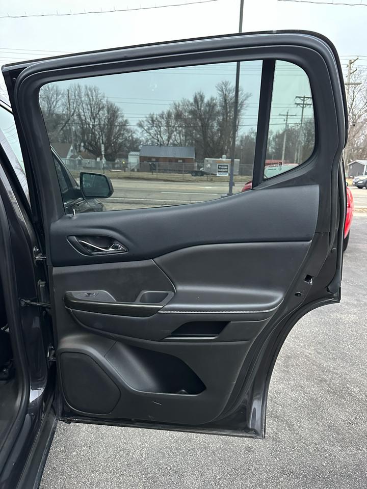 GMC Acadia SLT-1 FWD 2019