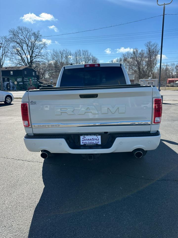 RAM 1500 4WD Crew Cab 140.5" Laramie Limited *Ltd Avail* 2018