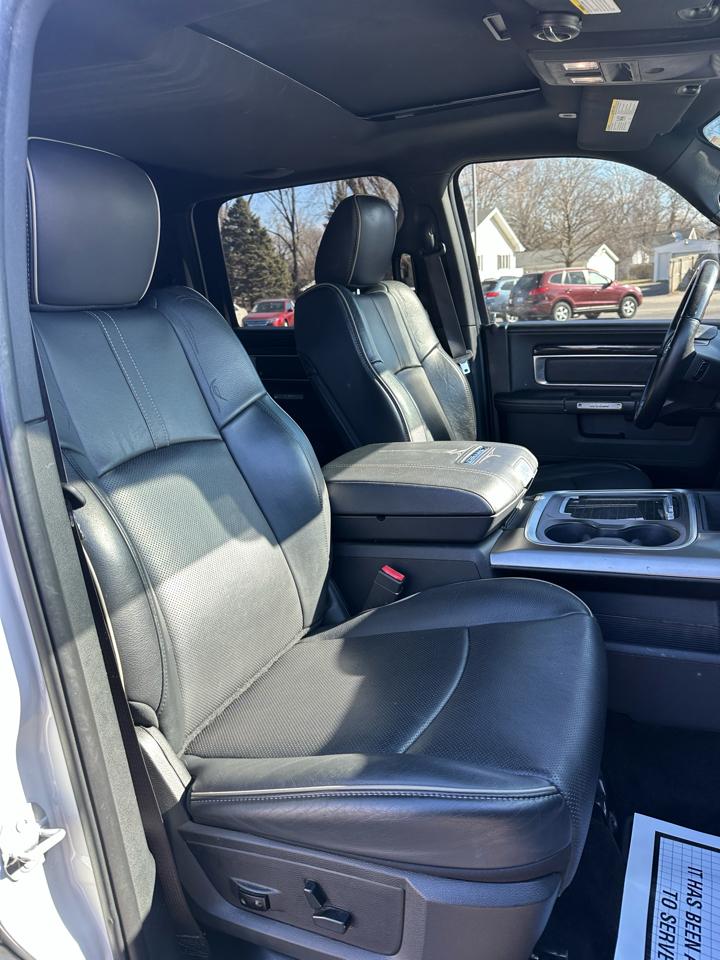 RAM 1500 4WD Crew Cab 140.5" Laramie Limited *Ltd Avail* 2018