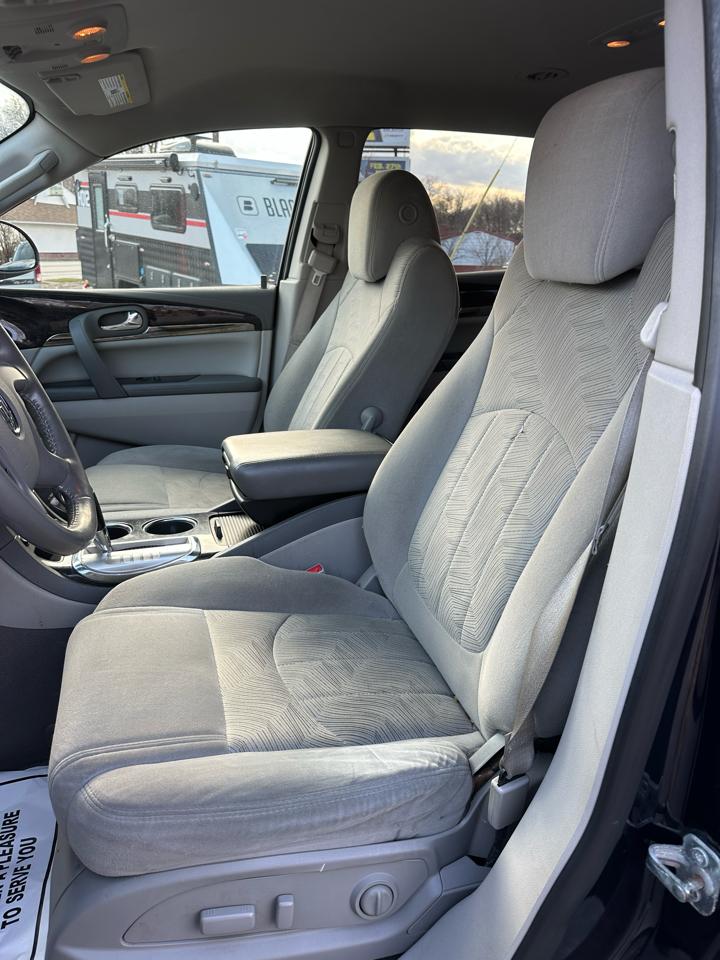 Buick Enclave Convenience FWD 2017