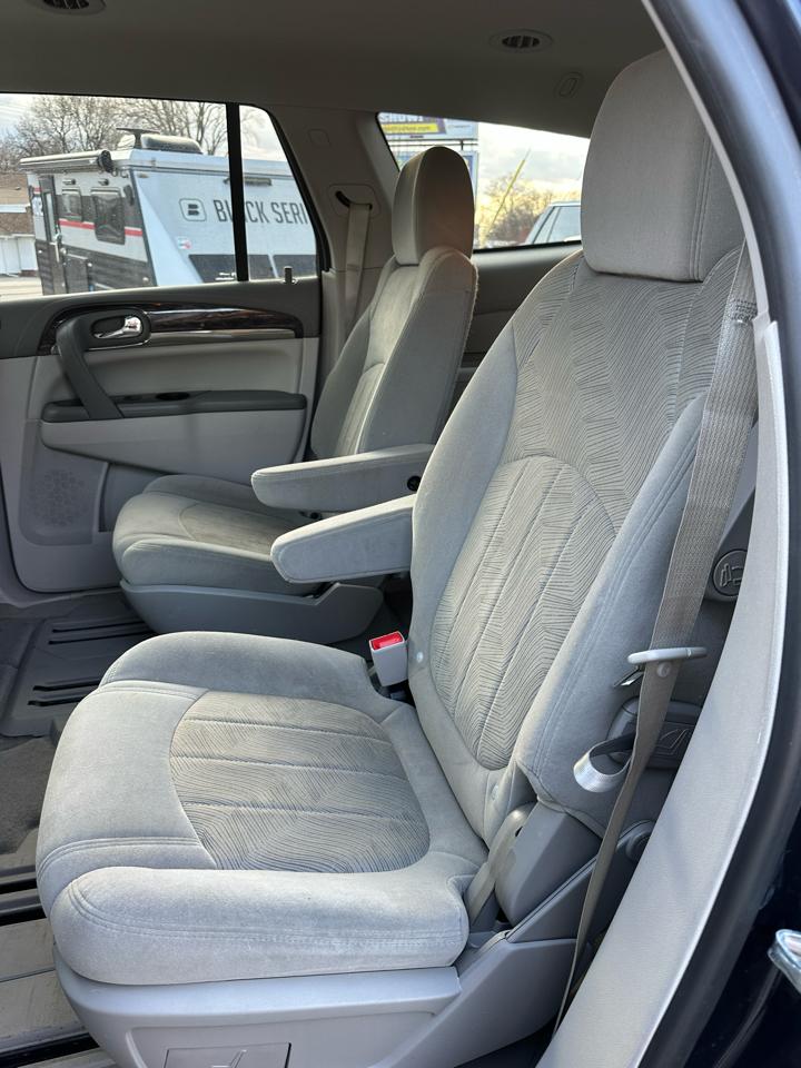 Buick Enclave Convenience FWD 2017