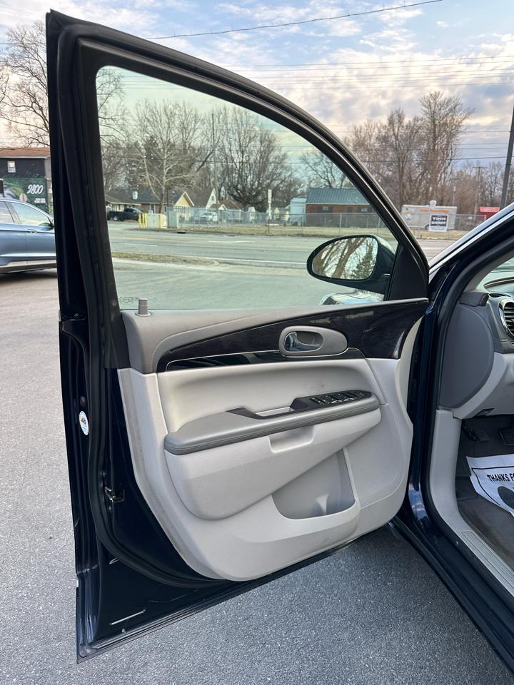 Buick Enclave Convenience FWD 2017